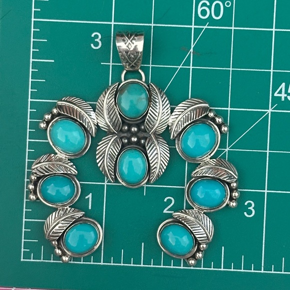 Turquoise naja sterling silver southwestern pendant - Picture 2 of 9
